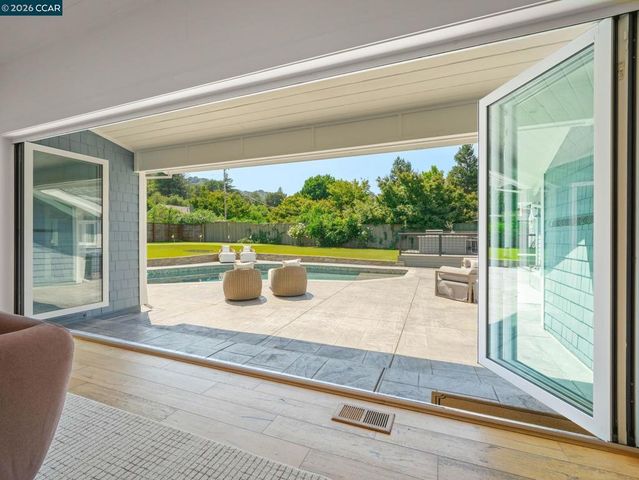 336 Bonanza Way, Danville, CA 94526