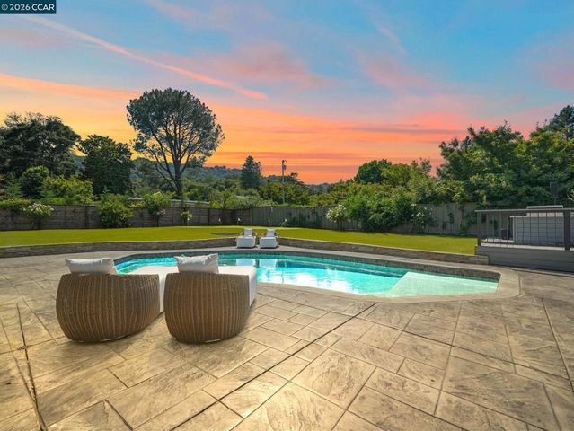 336 Bonanza Way, Danville, CA 94526