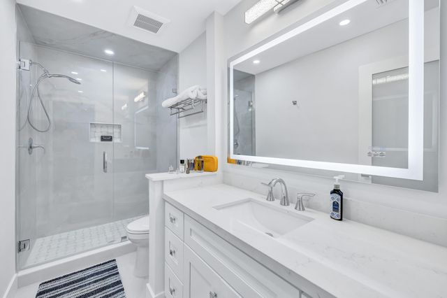 351 Club Circle 210, Boca Raton, FL 33487