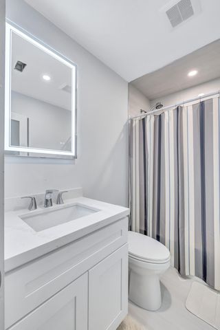 351 Club Circle 210, Boca Raton, FL 33487