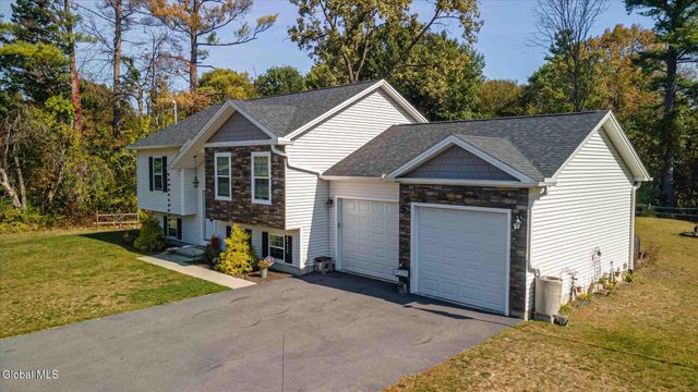 43 Country Club Road, Queensbury, NY 12804