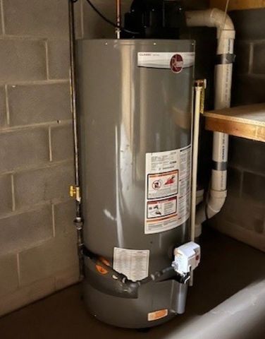 2 Greenwood Park, Pittsford, NY 14534