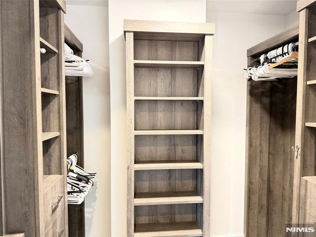 9 Ave At Port Imperial 809, West New York, NJ 07093