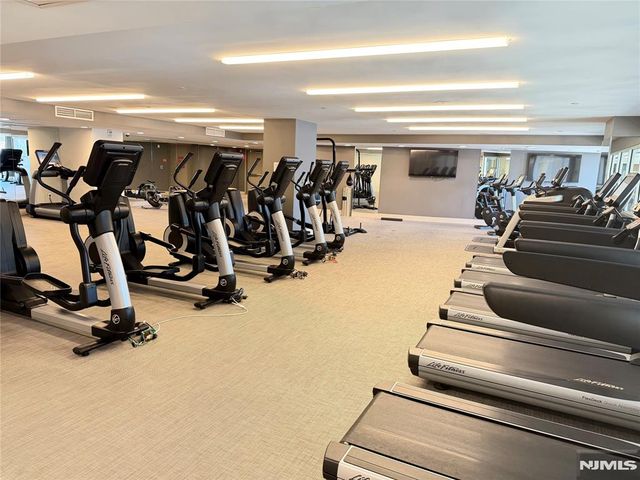 9 Ave At Port Imperial 809, West New York, NJ 07093