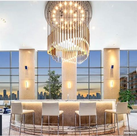 9 Ave At Port Imperial 809, West New York, NJ 07093