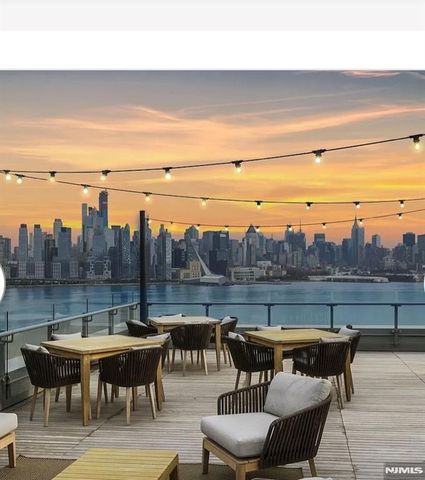 9 Ave At Port Imperial 809, West New York, NJ 07093