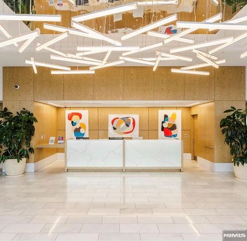 9 Ave At Port Imperial 809, West New York, NJ 07093