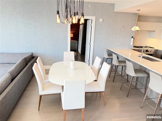 9 Ave At Port Imperial 809, West New York, NJ 07093