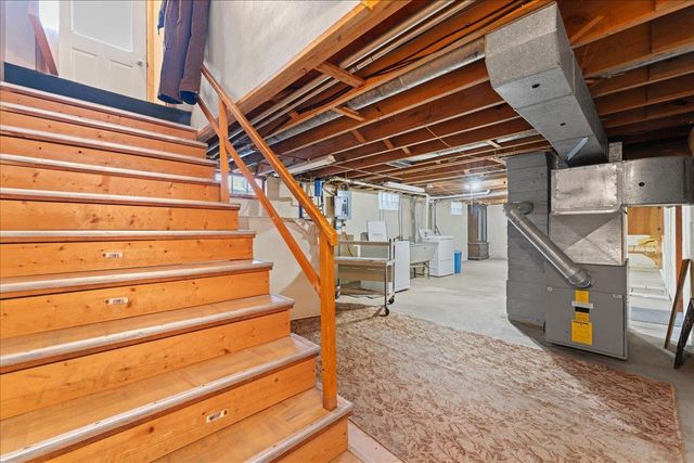 705 2ND STREET, Kewaunee, WI 54216