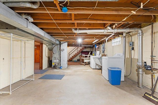 705 2ND STREET, Kewaunee, WI 54216