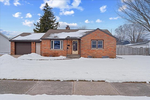 705 2ND STREET, Kewaunee, WI 54216