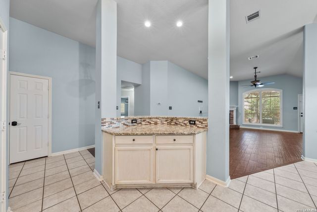 29 Branwood, San Antonio, TX 78254