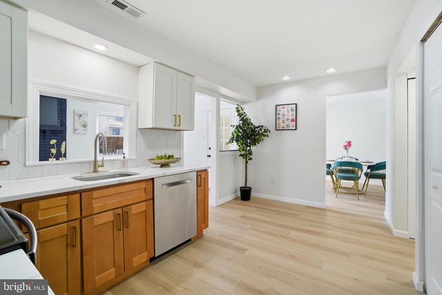 143 BANWELL LN, Mount Laurel, NJ 08054