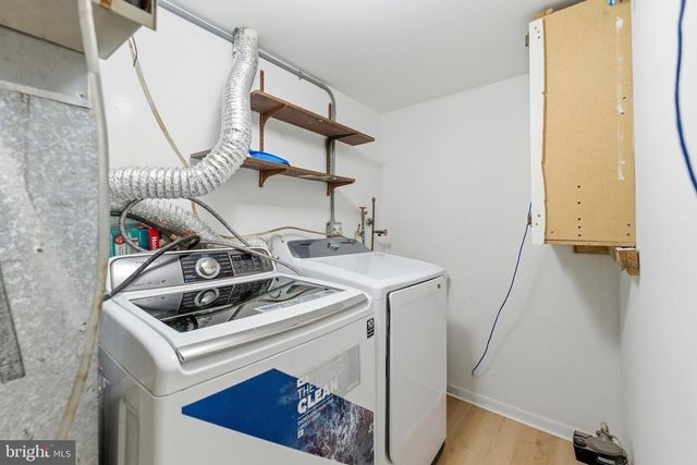 143 BANWELL LN, Mount Laurel, NJ 08054