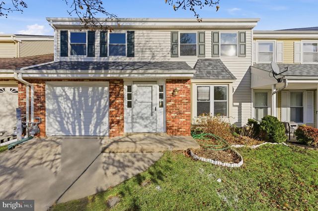 143 BANWELL LN, Mount Laurel, NJ 08054