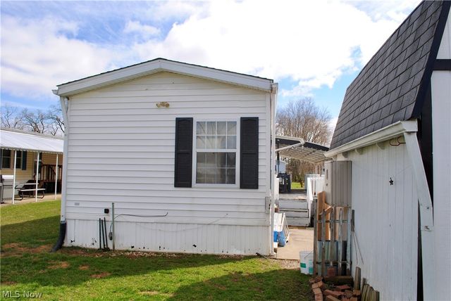 1166 Lafayette Road H11, Medina, OH 44256