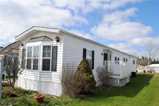 1166 Lafayette Road H11, Medina, OH 44256