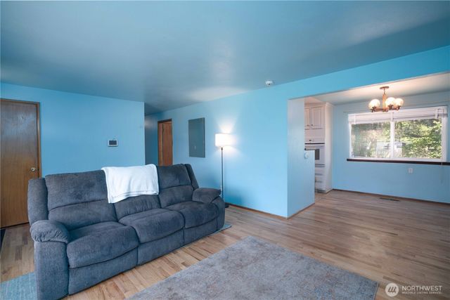 13815 Park Avenue S, Tacoma, WA 98444