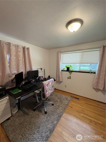 13815 Park Avenue S, Tacoma, WA 98444