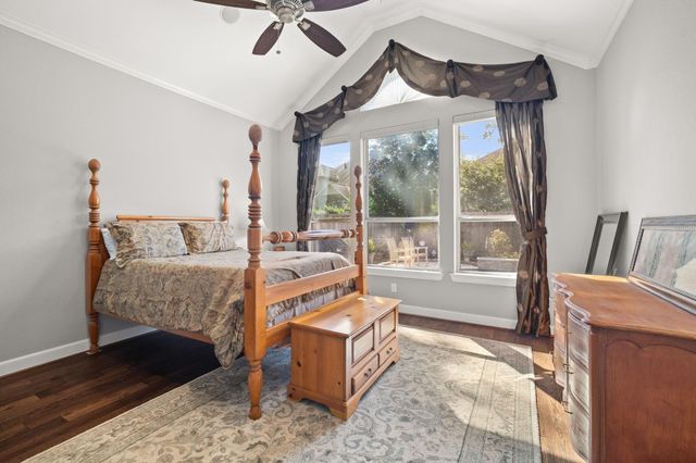 11 Canoe Bend Drive, Spring, TX 77389