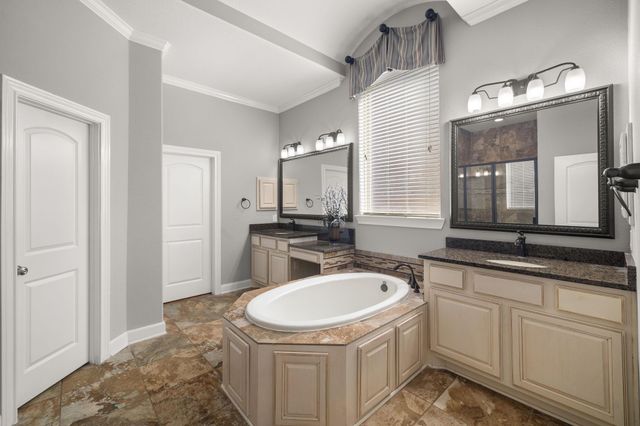 11 Canoe Bend Drive, Spring, TX 77389