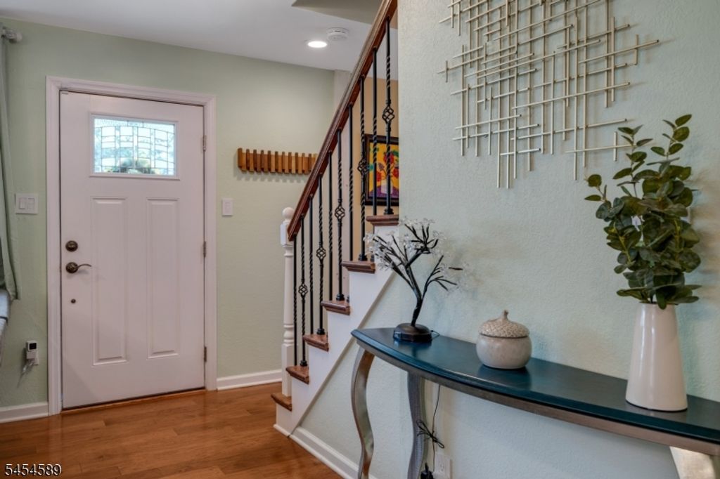 35 Sunrise Ter, Cedar Grove Twp., NJ 07009 — photo 3