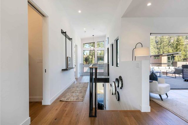 339 Palisades Circle, Olympic Valley, CA 96146