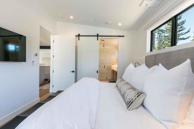 339 Palisades Circle, Olympic Valley, CA 96146