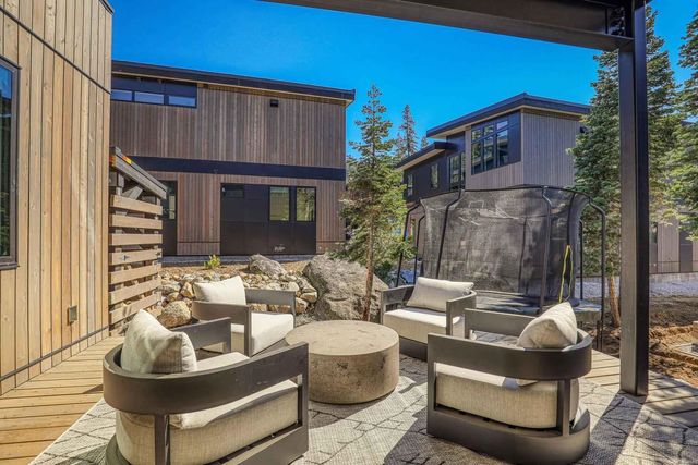 339 Palisades Circle, Olympic Valley, CA 96146