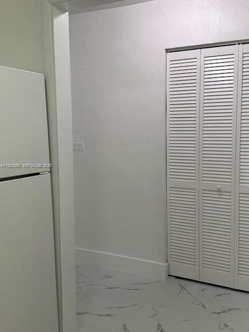 16215 NE 18th Ct 209, North Miami Beach, FL 33162