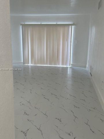 16215 NE 18th Ct 209, North Miami Beach, FL 33162