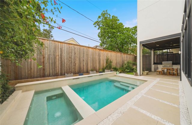 1614 Driscoll Street, Houston, TX 77019