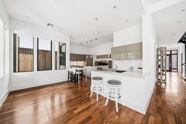 1614 Driscoll Street, Houston, TX 77019