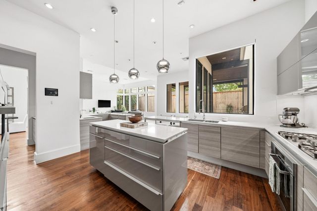 1614 Driscoll Street, Houston, TX 77019