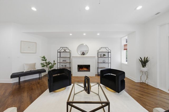 6613 S KIMBARK Avenue 2, Chicago, IL 60637