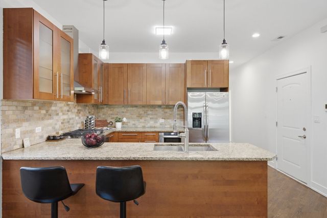 6613 S KIMBARK Avenue 2, Chicago, IL 60637