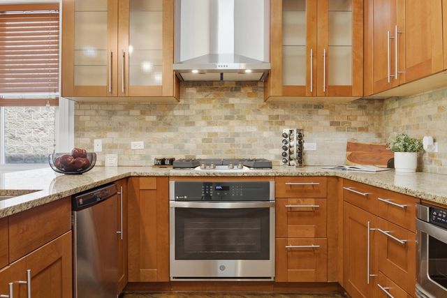 6613 S KIMBARK Avenue 2, Chicago, IL 60637