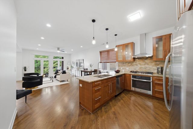 6613 S KIMBARK Avenue 2, Chicago, IL 60637