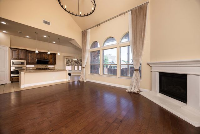 513 Royal Glade Drive, Keller, TX 76248