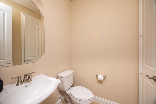 513 Royal Glade Drive, Keller, TX 76248