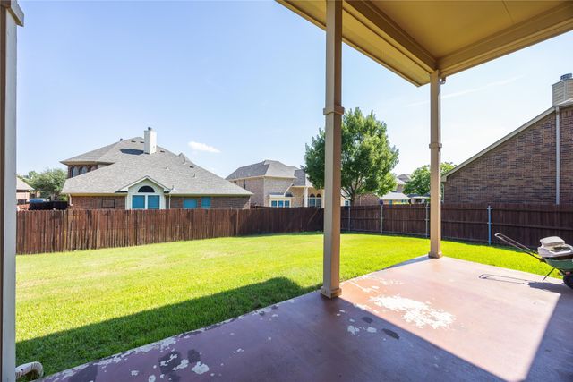 513 Royal Glade Drive, Keller, TX 76248