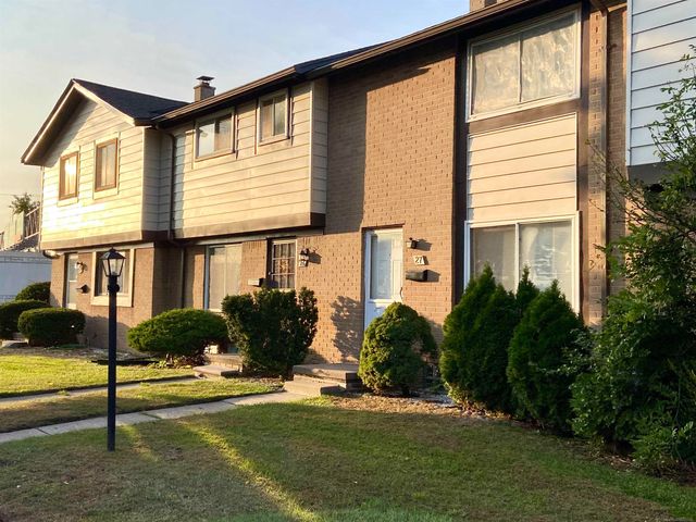 8401 18 Mile Road Unit 20, Sterling Heights, MI 48313