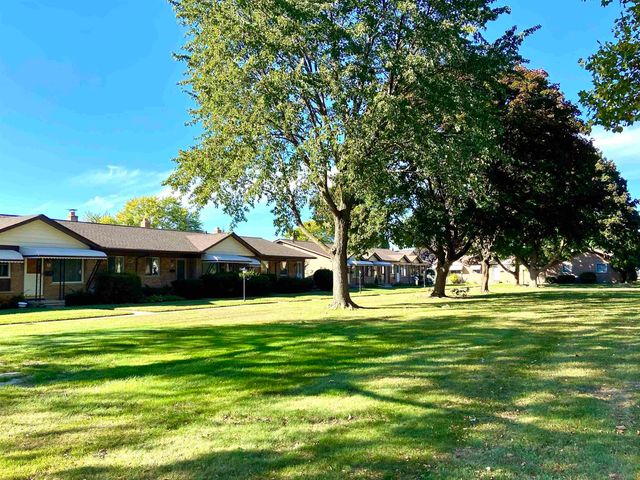 8401 18 Mile Road Unit 20, Sterling Heights, MI 48313