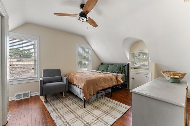912 Mulberry Street, Hammond, IN 46324