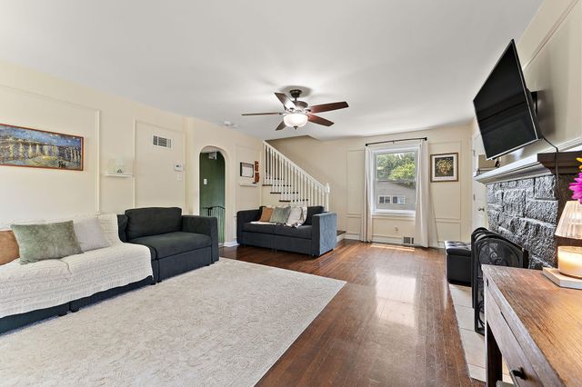 912 Mulberry Street, Hammond, IN 46324