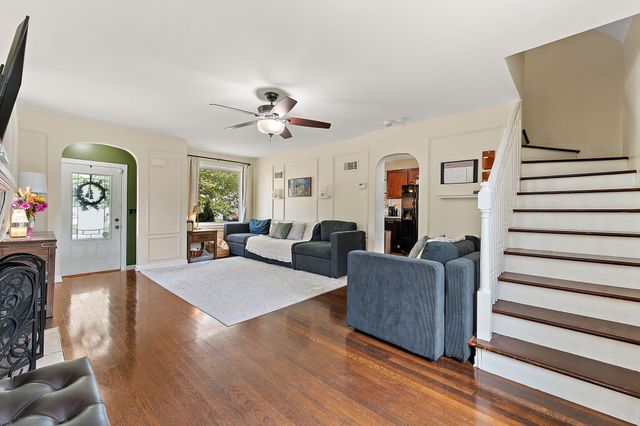 912 Mulberry Street, Hammond, IN 46324