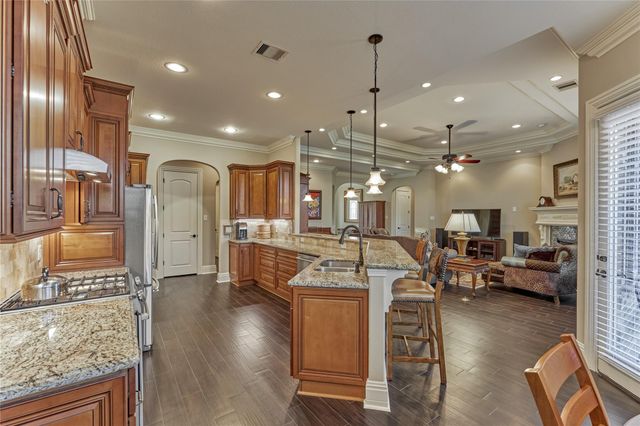 35 Bent Tree Lane, Montgomery, TX 77356