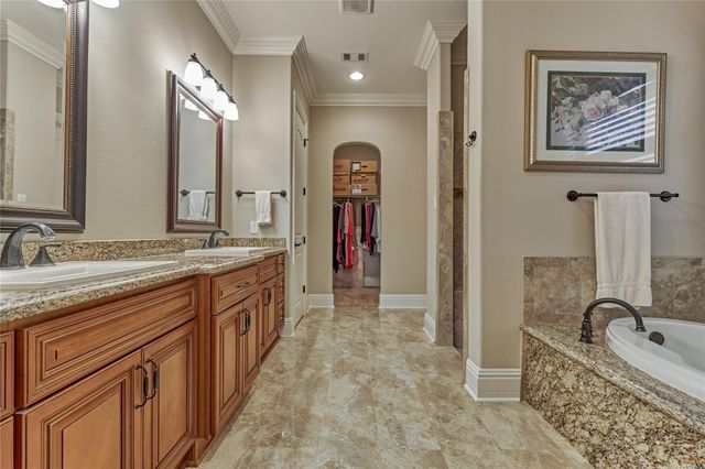 35 Bent Tree Lane, Montgomery, TX 77356