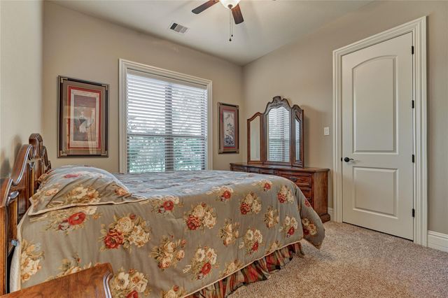 35 Bent Tree Lane, Montgomery, TX 77356