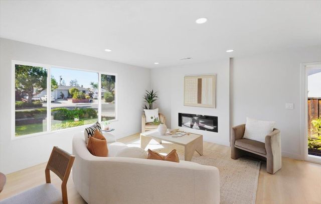 832 Mary Court, Campbell, CA 95008